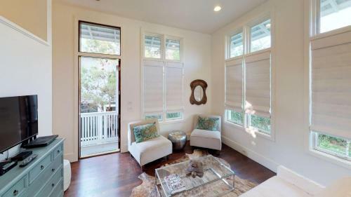 Watercolor By Dune Vacation Rentals - Park District