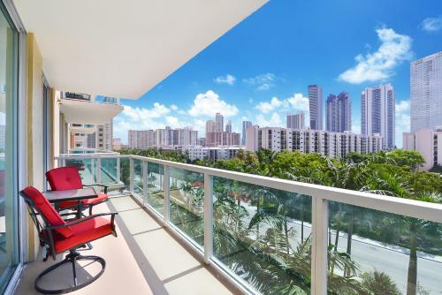 Hotel Modern Ocean Apartments In Sunny Isles Beach