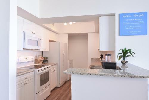 Hotel Modern Ocean Apartments In Sunny Isles Beach