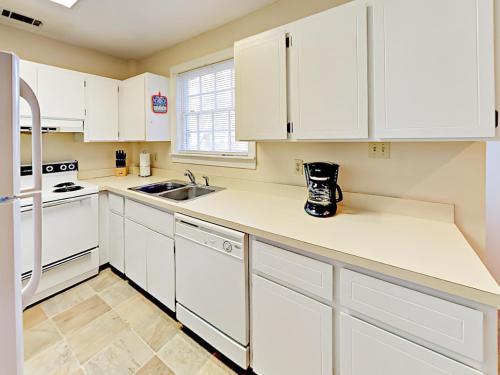 Historic Downtown Charm Townhouse