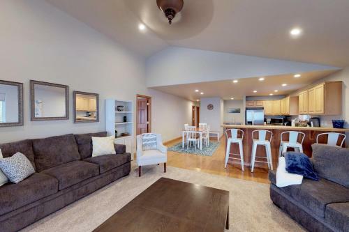 Kootenai Bay Retreat