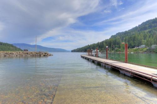 The Osprey Perch