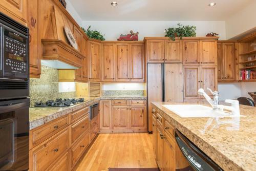 Sunpoint Chateau At Elkhorn