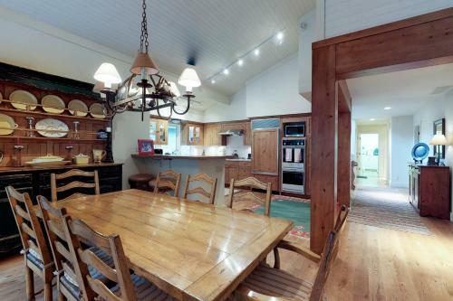 Wonderful Weyyakin Retreat