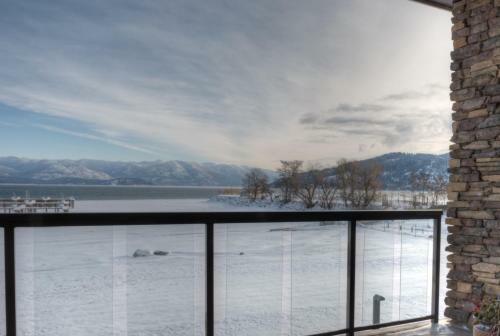 Seasons At Sandpoint Condo #124