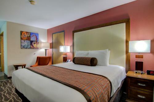 Motel Westbridge Inn And Suite