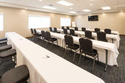 Hotel Holiday Inn Express & Suites - Auburn