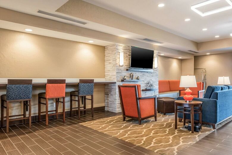 Hotel Comfort Suites Florence - Cincinnati South