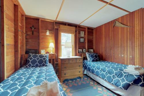 Popham Oceanfront Cottage