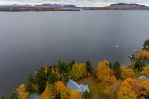 Moosehead Sports Lodge