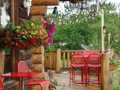 Hawk's Nest Lodge