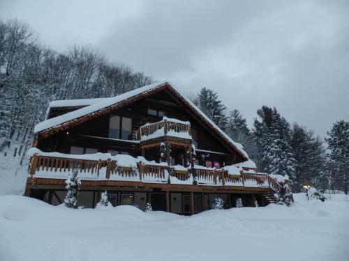 Hawk's Nest Lodge