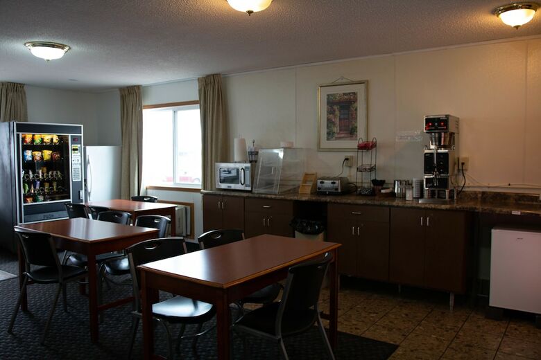 Hotel East Grand Inn