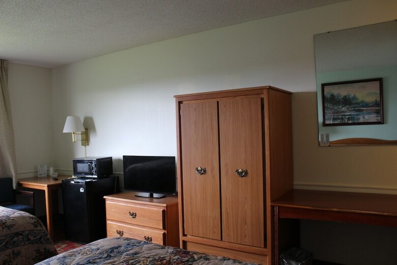 Hotel East Grand Inn