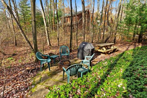 Kingfisher Cove Cabin 28