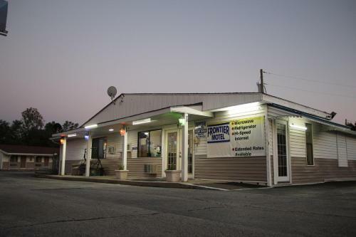 Frontier Motel