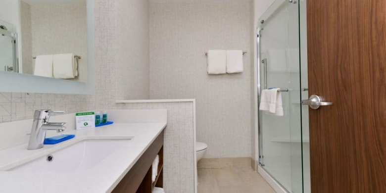 Hotel Holiday Inn Express - Alliance