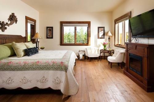Cabin Creek Landing B&B