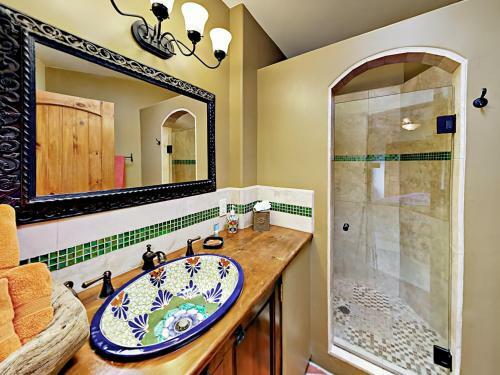 Apartamento 106 Monte Vista Place Condo Unit B