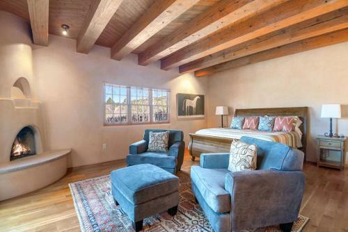 3 Bedroom - Secluded Mountain Views - Canyon River
