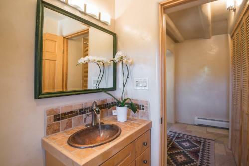 1 Bedroom - East Side, Serene Views, Tranquil - Suenos