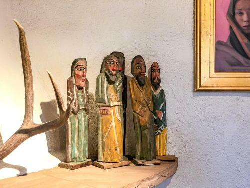 Camino San Acacio Home Home
