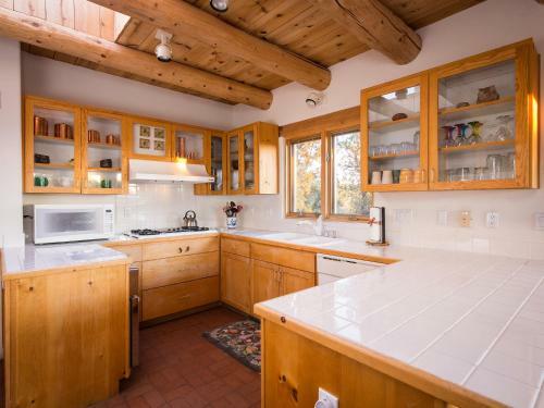 2 Bedroom - Secluded, Mountain Views - Twilight