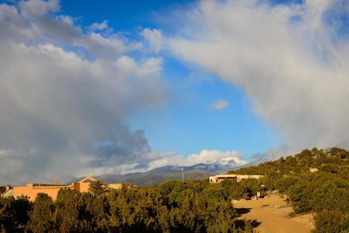 2 Bedroom - Secluded, Mountain Views - Twilight