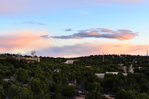 2 Bedroom - Secluded, Mountain Views - Twilight