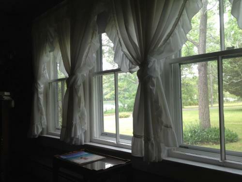 Bed & Breakfast House On Chase Creek