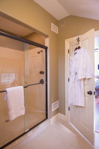 Caldwell House Bed And Breakfast