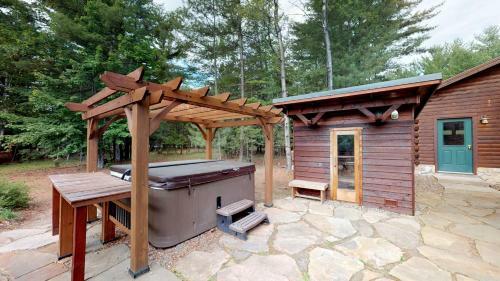 Lake Placid & Whiteface Grand Jay Lodge