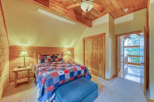 Contemporary Adk 5 Bedroom Chalet On Schroon