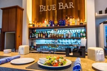 Hotel Ceblue Villas & Beach Resort