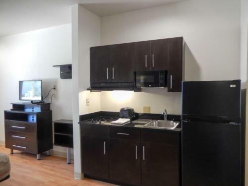 Hotel Studio 6 Yukon