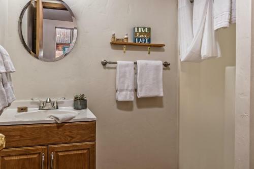 Shelter Cove Resort & Marina