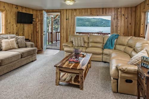 Shelter Cove Resort & Marina