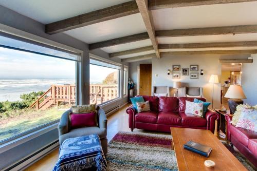 Seadrifter Oceanfront Beach House
