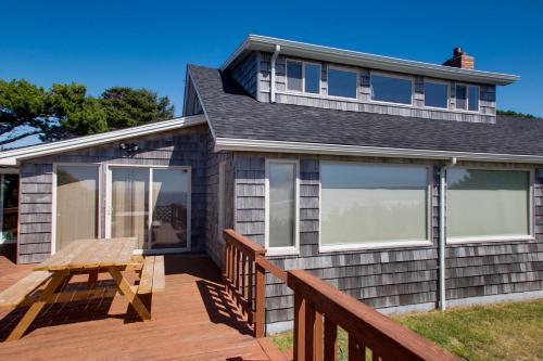 Seadrifter Oceanfront Beach House