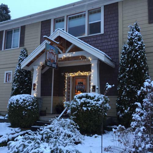 Oakridge Lodge & Uptown Bistro