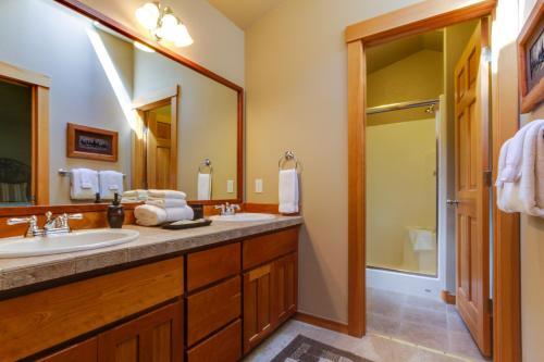 Conifer Lane 01 | Discover Sunriver