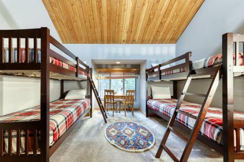 Salishan Lane 02 | Discover Sunriver
