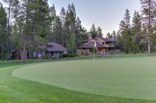3 Fir Cone Lane