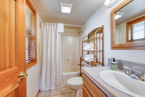 Mt Rainier Lane 07 | Discover Sunriver