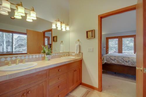 Tournament Lane 18 | Discover Sunriver