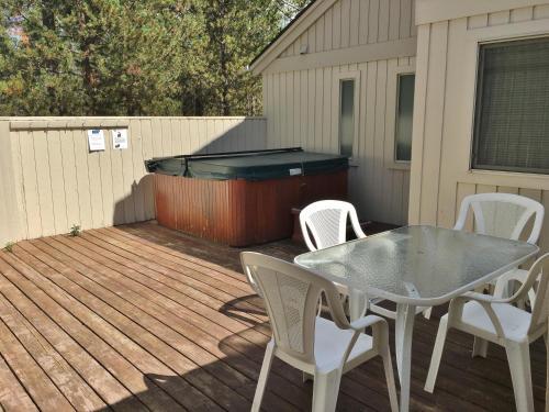 8deschutes-on River-3br/2ba