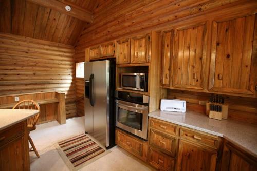 3 Blue Grouse-ac-5br/3ba