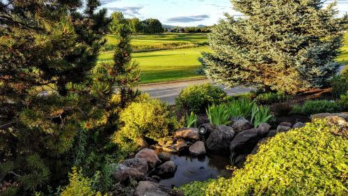 Hotel Resort At Eagle Point Golf Club Lodging
