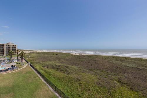 Apartamento 402 Padre Blvd (saida II #401)
