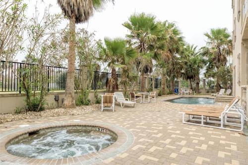 Gulf Paradise C Townhouse